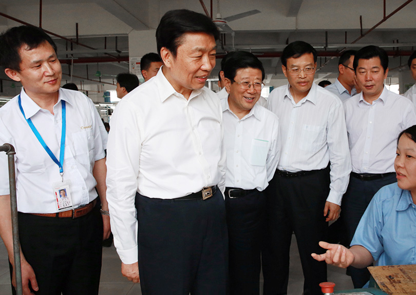 李源潮在尊龙集团官网调研纪实 李源潮在尊龙集团官网调研纪实